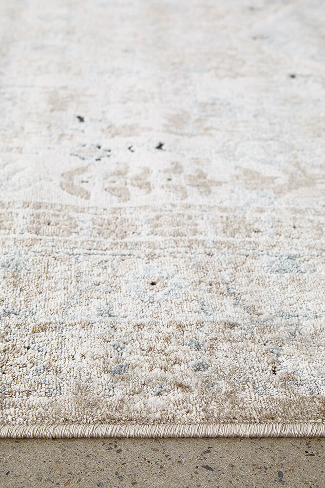 Norwich Beige Traditional Rug