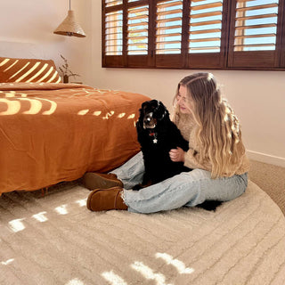 Arbori Ivory Abstract Round Rug