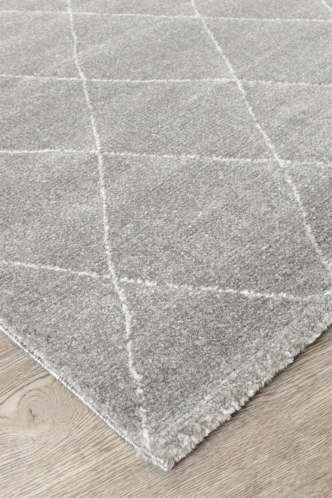 Lilith Silver Grey Diamond Rug | Simple Style Co