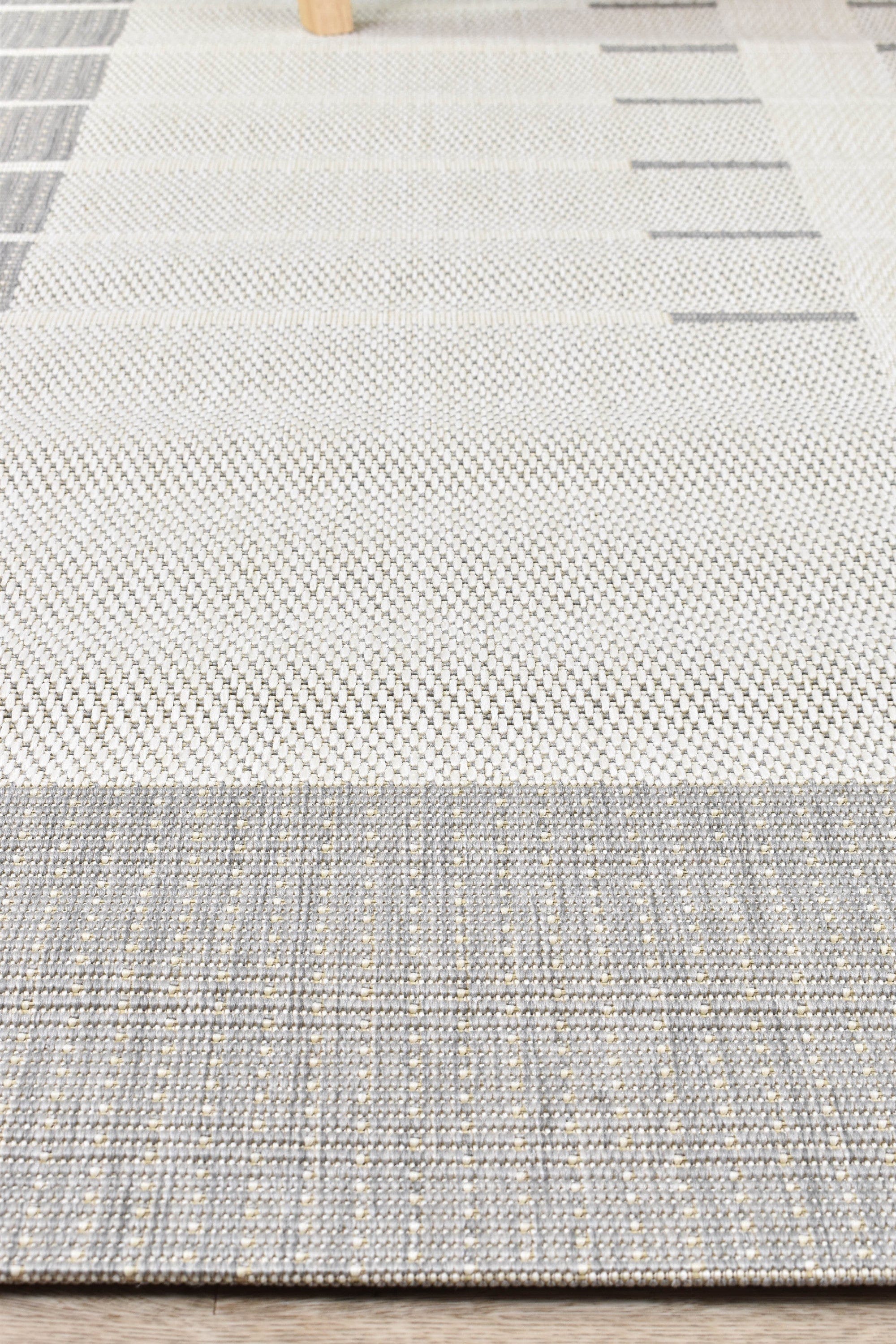 Samba Silver & Cream Outdoor Rug Simple Style Co
