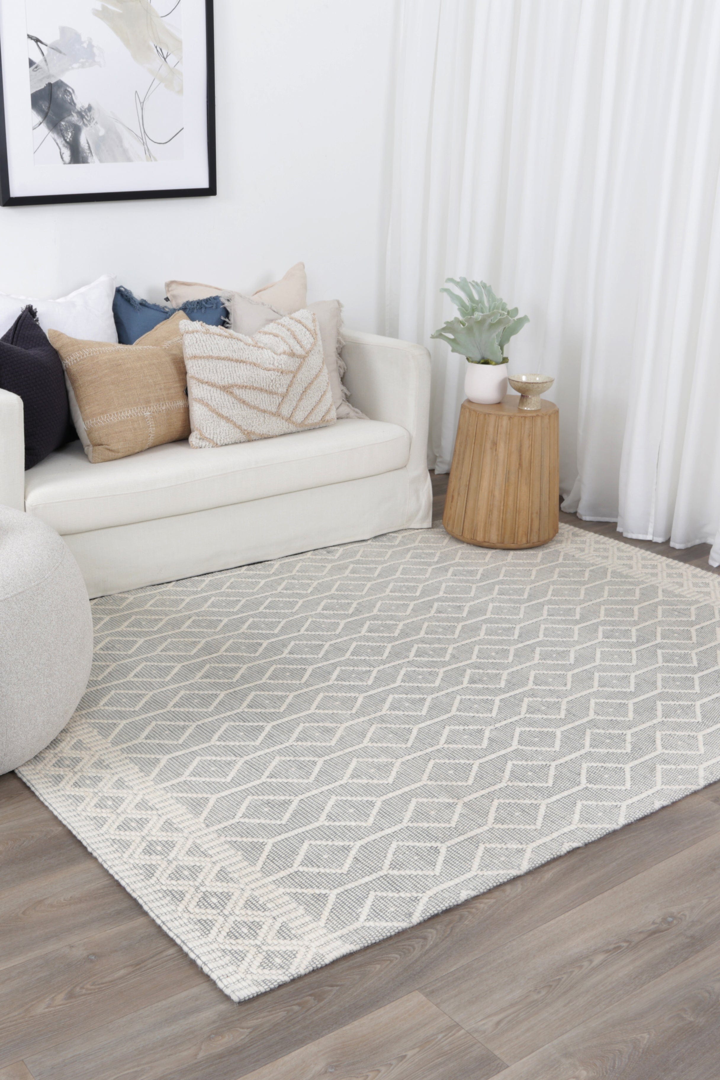 Luis Lattice Light Grey Wool Rug Simple Style Co