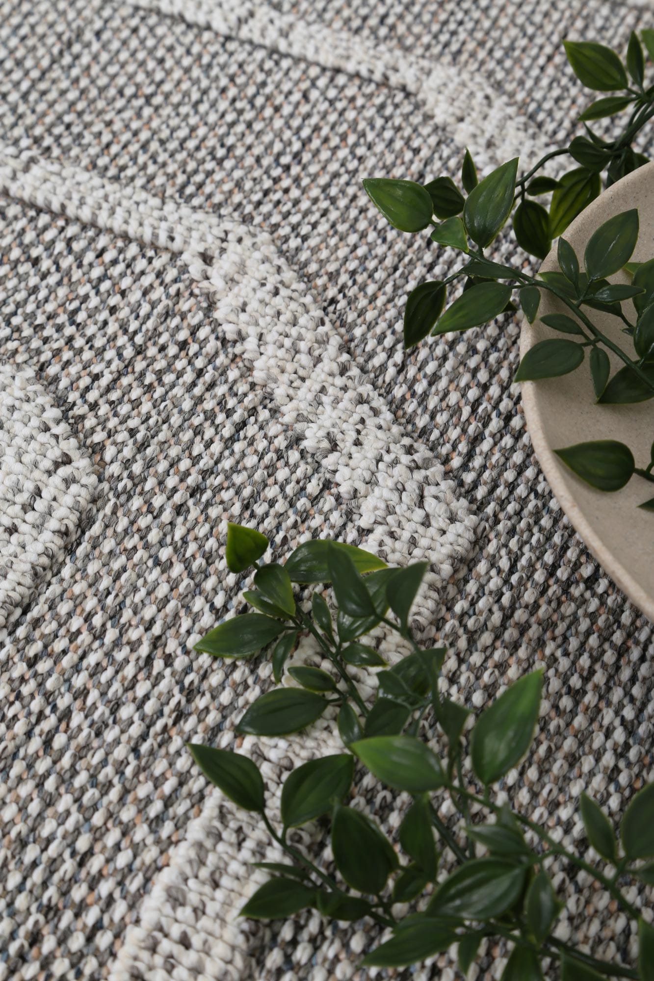 Suri Ash Geometric Flatweave Rug – Simple Style Co