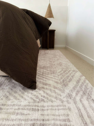 Obu Grey and Cream Geometric Washable Rug