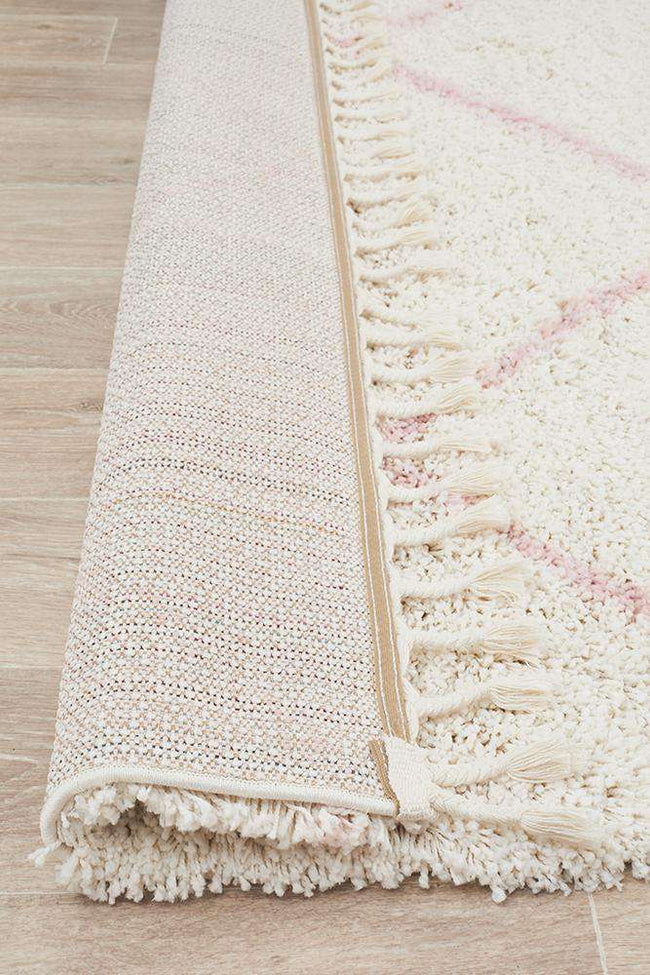 Kiyan Pink Fringed Rug - Simple Style Co