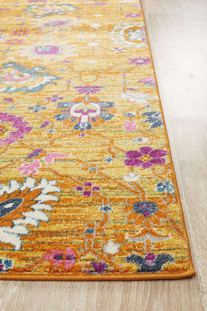Rug Culture RUGS Lisse Traditional Rug - Rust
