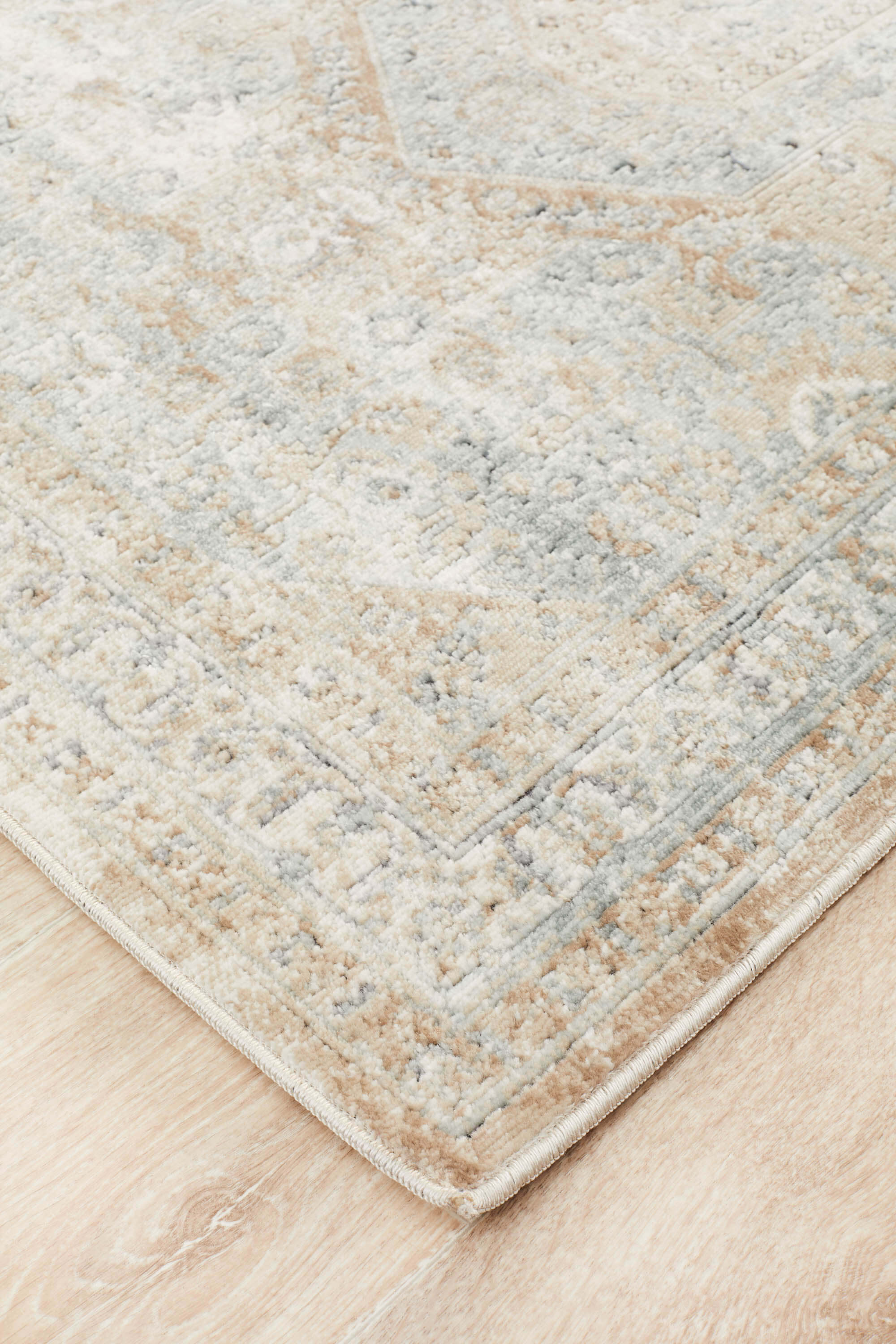 Rug Culture RUGS Norwich Beige Traditional Rug