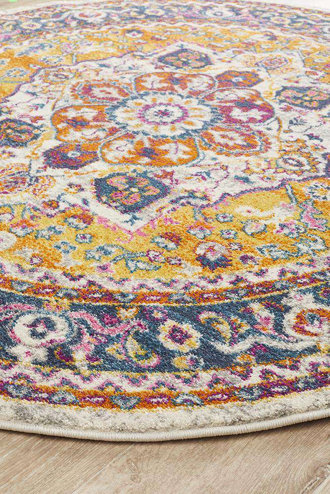 Rug Culture RUGS Yettem Traditional Round Rug