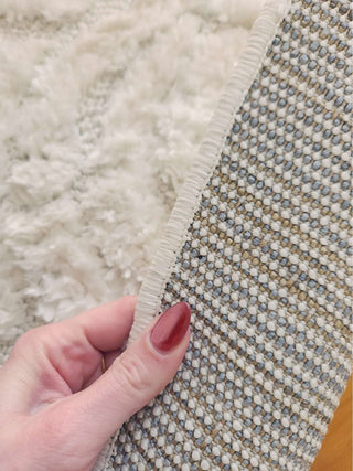 Sisco Ivory Abstract Round Rug